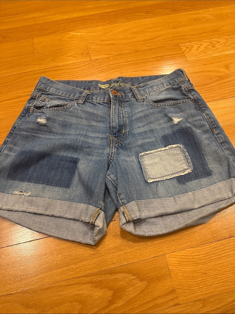 Old Navy The Boyfriend Jean shorts size with patches size 4.